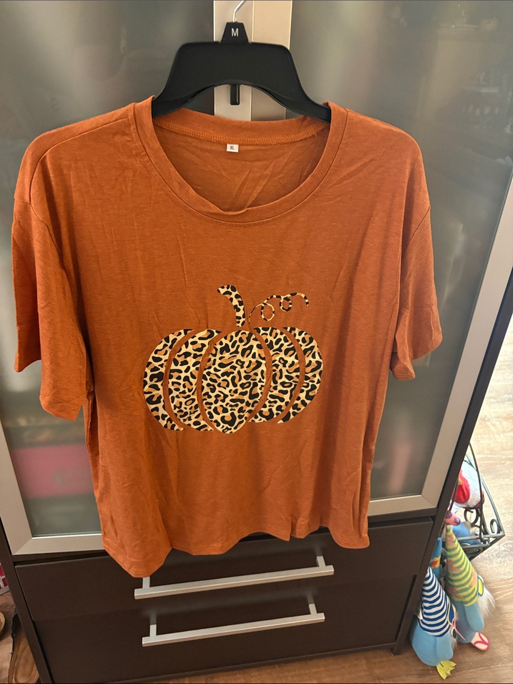 Women’s Rust Leopard Pumpkin Graphic Tee